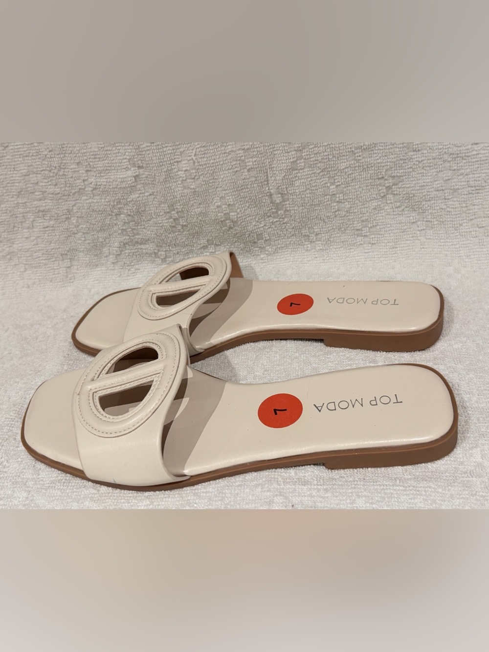 TOP Moda Cream Open-Toe Slide Sandals